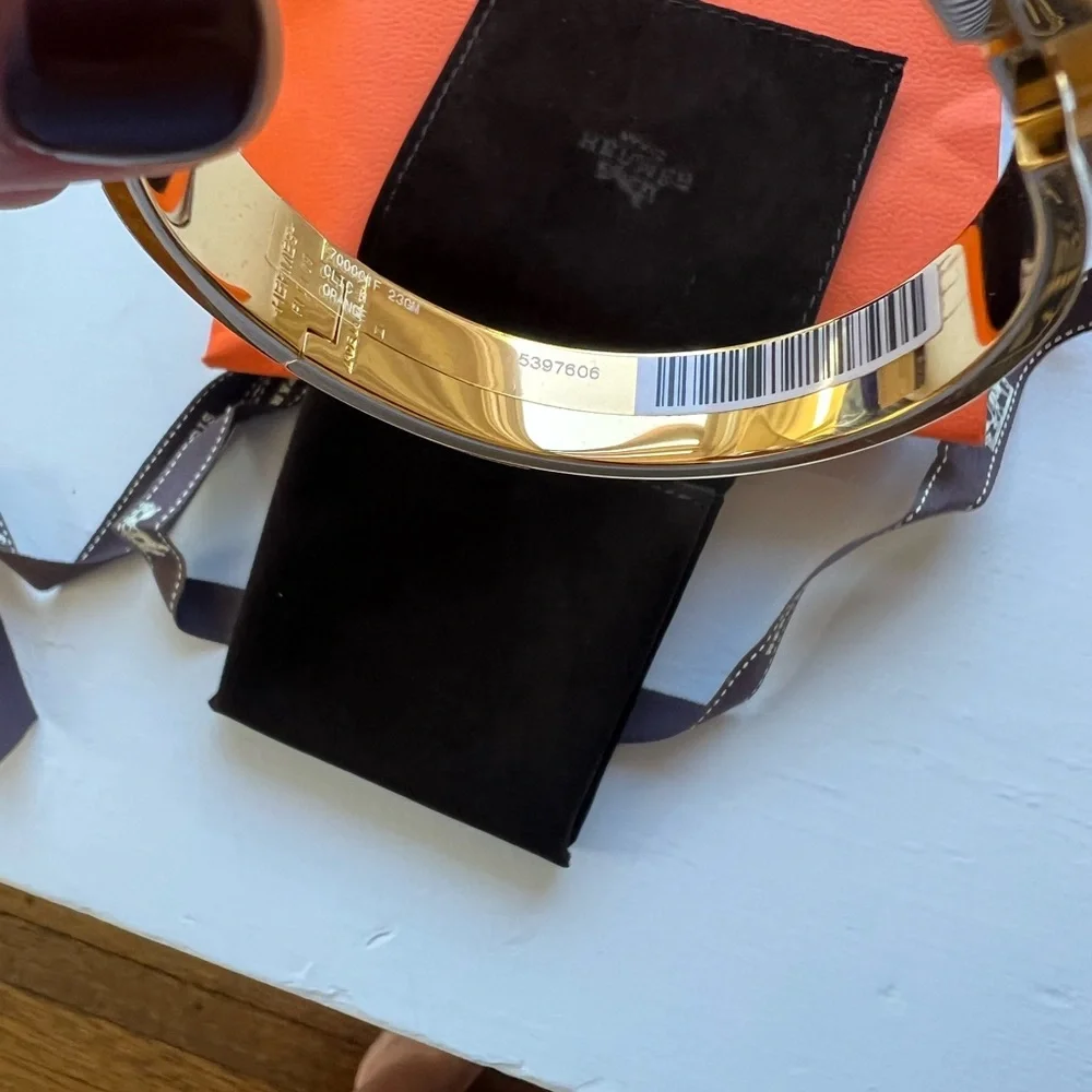 New in box authentic Hermes click h bracelet - Picture 2 of 5